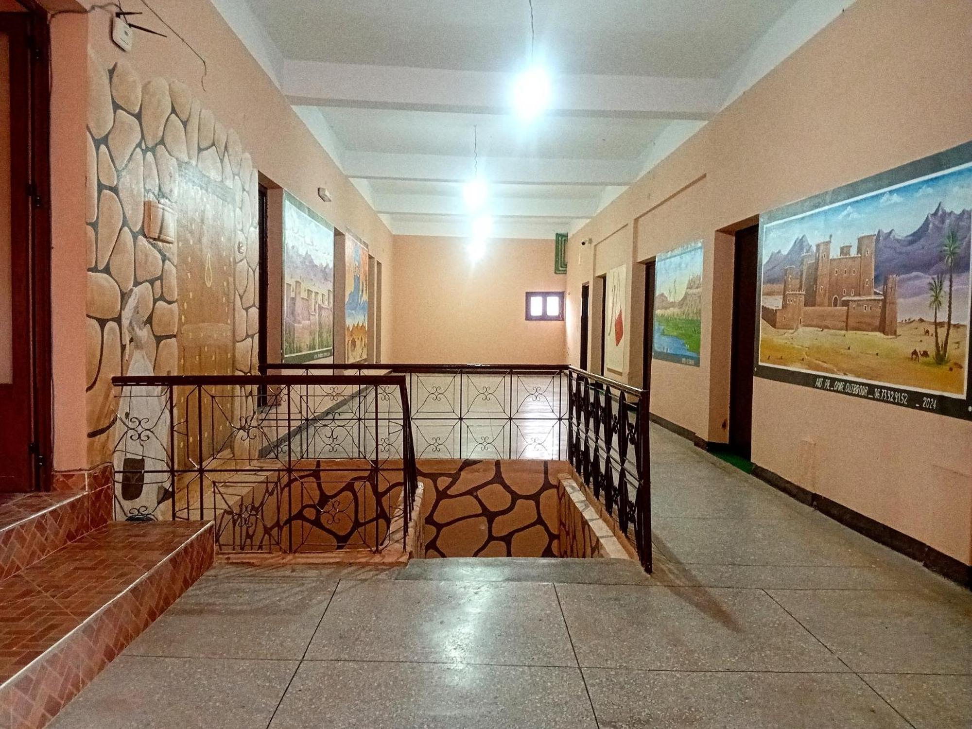 Hotel Almanader Boumalne エクステリア 写真