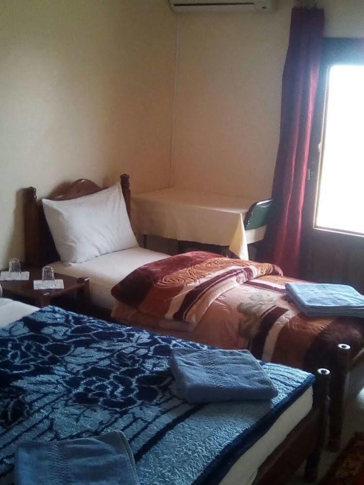 Hotel Almanader Boumalne エクステリア 写真